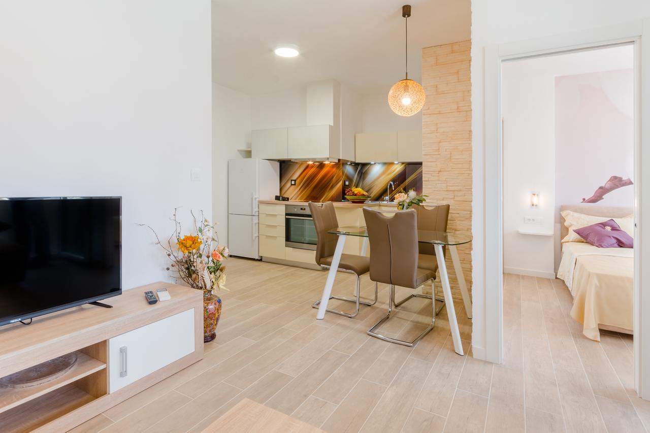 Apartments Niro Split Exterior foto